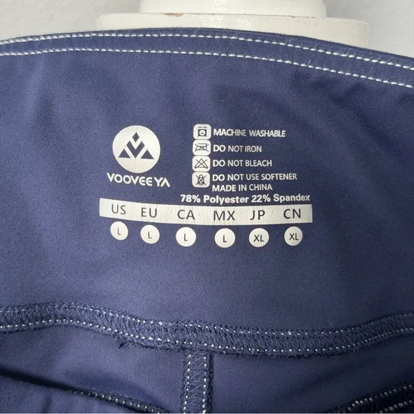 Two Pairs of Women's Flare Yoga/Jeans with Contrast White Stitching Blue/Black - Picture 13 of 16